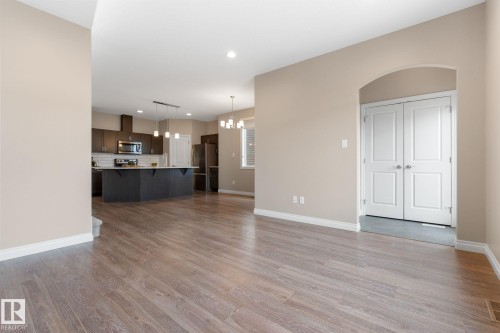 332 West Haven Drive, Leduc, AB - Indoor Photo Showing Kitchen