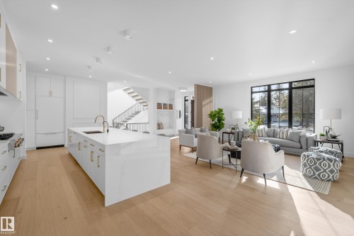 14320 Mackenzie Drive, Edmonton, AB - Indoor