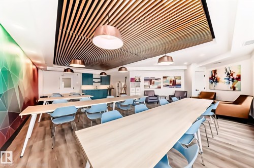 101 7471 May Common, Edmonton, AB - Indoor