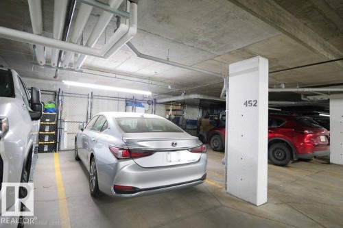 101 7471 May Common, Edmonton, AB - Indoor Photo Showing Garage