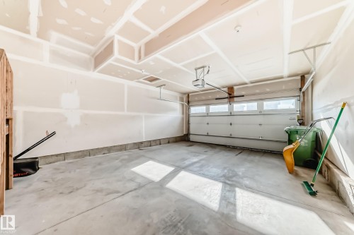 View of garage - 3520 49 Avenue, Beaumont, AB - Indoor Photo Showing Garage