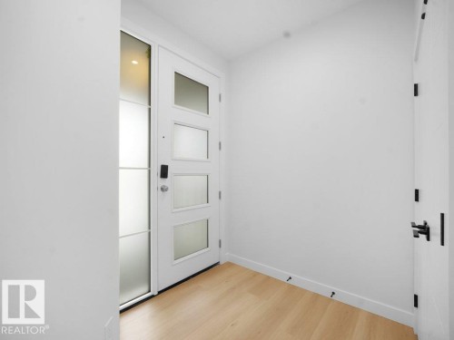 3312 Chickadee Dr, Edmonton, AB - Indoor Photo Showing Other Room