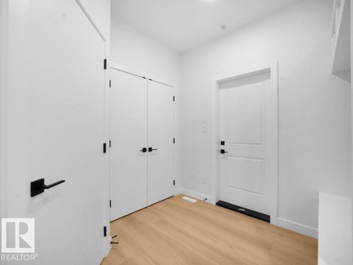 3312 Chickadee Dr, Edmonton, AB - Indoor Photo Showing Other Room