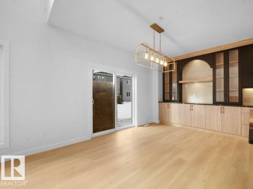 3312 Chickadee Dr, Edmonton, AB - Indoor