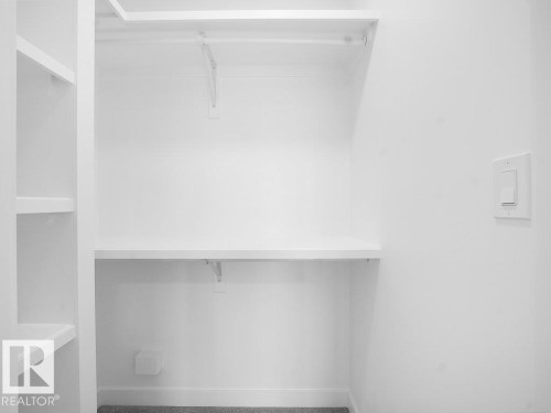 3312 Chickadee Dr, Edmonton, AB - Indoor With Storage