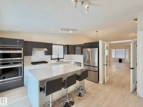 14309 128A Street, Edmonton, AB - Indoor Photo Showing Kitchen With Stainless Steel Kitchen