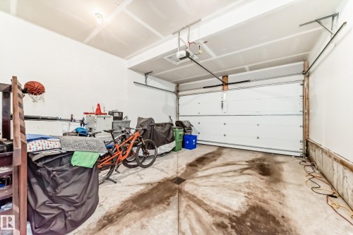 View of garage - 3569 Erlanger Link, Edmonton, AB - Indoor Photo Showing Garage