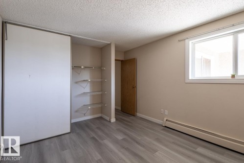 311 1624 48 Street, Edmonton, AB - Indoor Photo Showing Other Room