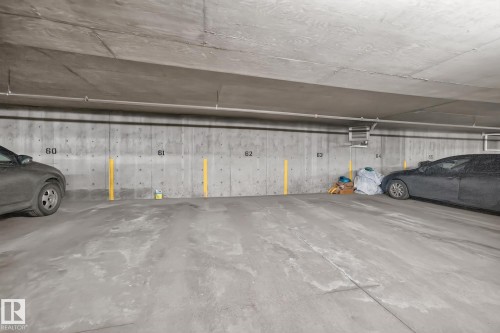 108 10403 98 Avenue, Edmonton, AB - Indoor Photo Showing Garage