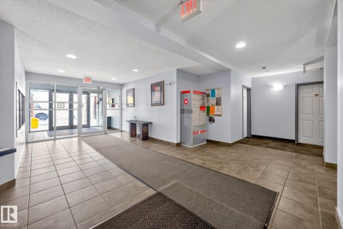 108 10403 98 Avenue, Edmonton, AB - Indoor Photo Showing Other Room