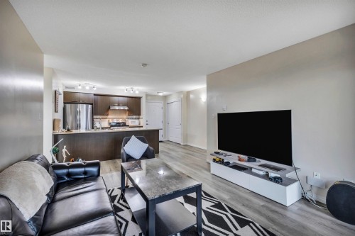 2405 7343 South Terwillegar Drive, Edmonton, AB - Indoor Photo Showing Living Room