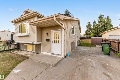 View of front of house - 4616 32 Avenue, Edmonton, AB - Outdoor With Exterior