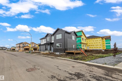 2 Owl Ridge Close, Fort Saskatchewan, AB 
