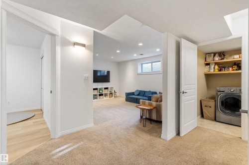 15 Nadine Way, St. Albert, AB - Indoor Photo Showing Laundry Room