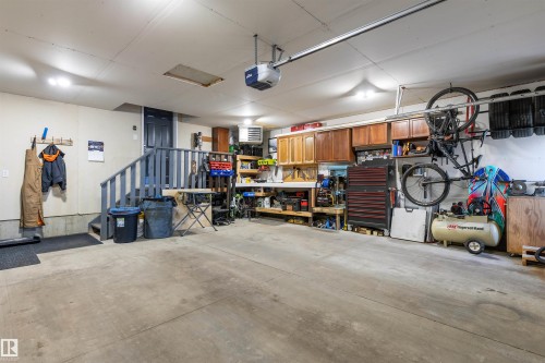 15 Nadine Way, St. Albert, AB - Indoor Photo Showing Garage