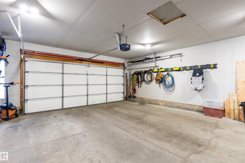 15 Nadine Way, St. Albert, AB - Indoor Photo Showing Garage