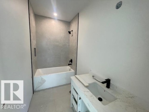 22 Owl Ridge Close, Fort Saskatchewan, AB - Indoor Photo Showing Bathroom