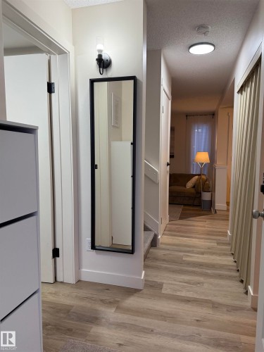 33 4403 Riverbend Road, Edmonton, AB - Indoor Photo Showing Other Room