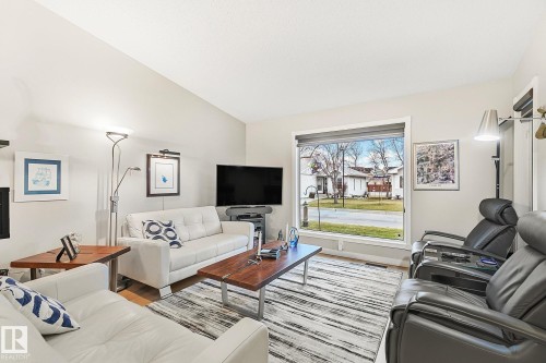 32 9704 165 Street, Edmonton, AB 