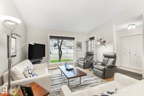 32 9704 165 Street, Edmonton, AB 