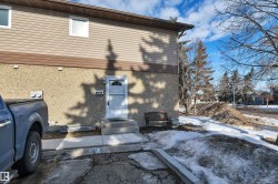 17062 100 Street  Edmonton, AB T5X 5E1