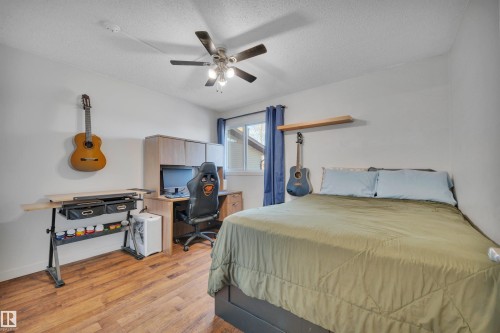 17062 100 Street, Edmonton, AB - Indoor Photo Showing Bedroom