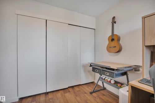 17062 100 Street, Edmonton, AB - Indoor Photo Showing Other Room