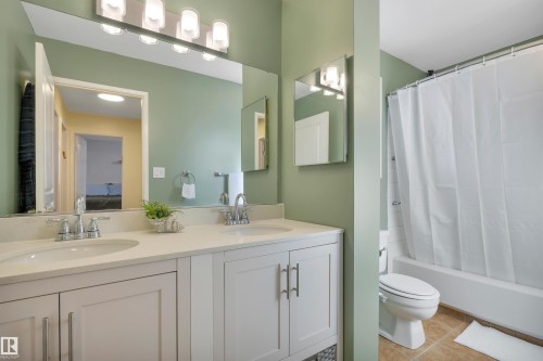 17062 100 Street, Edmonton, AB - Indoor Photo Showing Bathroom