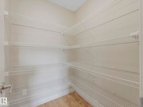 3003 16 Avenue, Edmonton, AB - Indoor With Storage