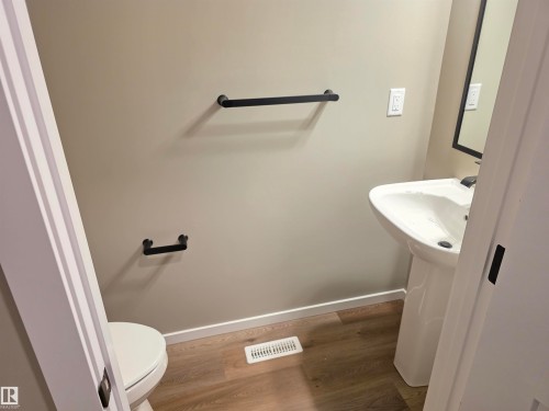 11 Sereno Lane, Fort Saskatchewan, AB - Indoor Photo Showing Bathroom