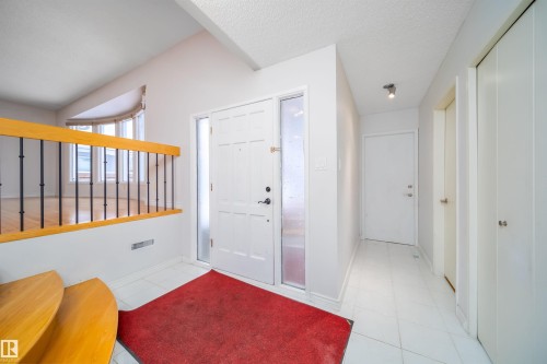 12203 158 Avenue, Edmonton, AB - Indoor Photo Showing Other Room