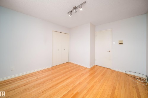 12203 158 Avenue, Edmonton, AB - Indoor Photo Showing Other Room