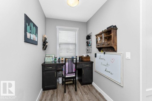 Office with light wood-style flooring and baseboards - 2607 20 Avenue, Edmonton, AB - Indoor Photo Showing Office