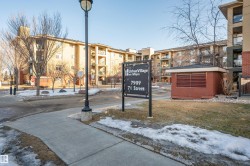 422 7909 71 Street  Edmonton, AB T6B 3P5