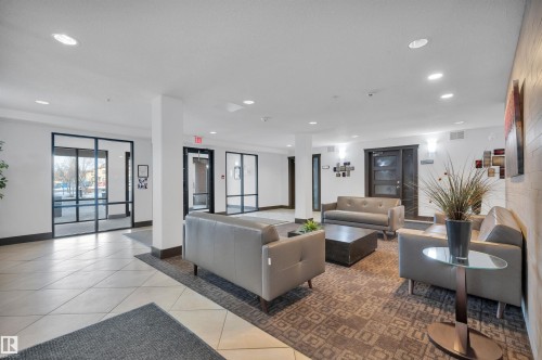 Common area featuring recessed lighting - 422 7909 71 Street, Edmonton, AB - Indoor Photo Showing Other Room