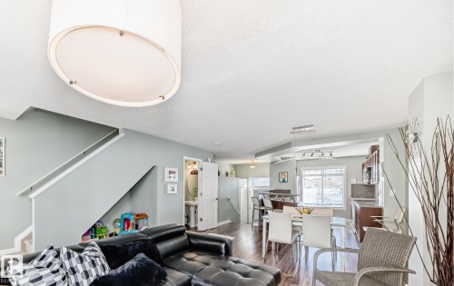 4 1804 70 Street, Edmonton, AB - Indoor