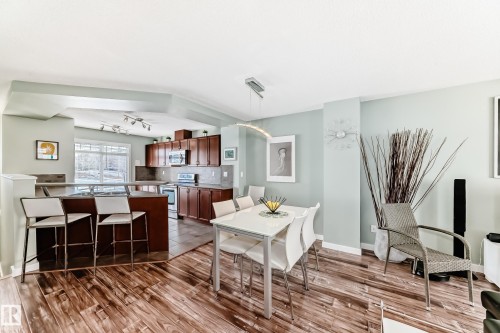 4 1804 70 Street, Edmonton, AB - Indoor