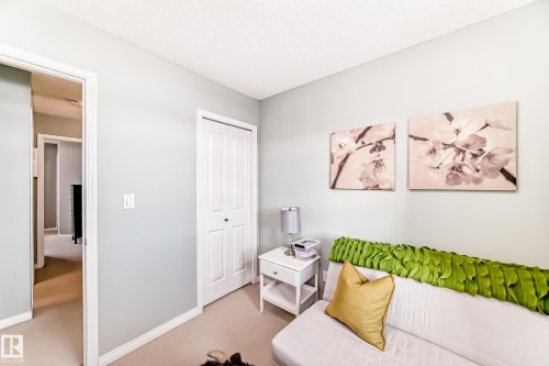 4 1804 70 Street, Edmonton, AB - Indoor