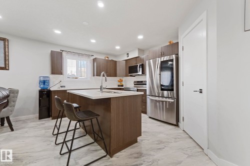 8955 150 Street, Edmonton, AB - Indoor Photo Showing Kitchen
