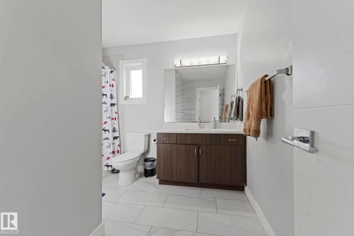 8955 150 Street, Edmonton, AB - Indoor Photo Showing Bathroom