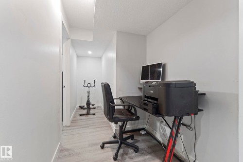 8955 150 Street, Edmonton, AB - Indoor Photo Showing Office