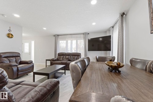 8955 150 Street, Edmonton, AB - Indoor