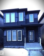 432 29 Street SW  Edmonton, AB T6X 3E7