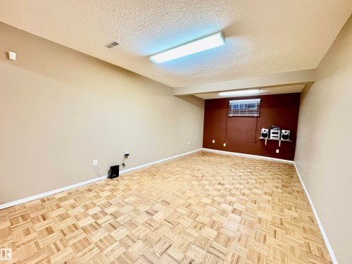 11920 45 Street, Edmonton, AB - Indoor Photo Showing Other Room
