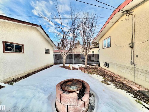 11920 45 Street, Edmonton, AB - Outdoor