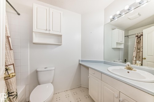 8317 171A Avenue, Edmonton, AB 