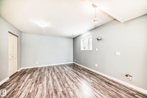 8317 171A Avenue, Edmonton, AB 