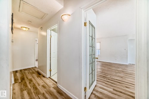 8317 171A Avenue, Edmonton, AB - Indoor Photo Showing Other Room