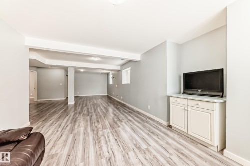 8317 171A Avenue, Edmonton, AB - Indoor Photo Showing Other Room