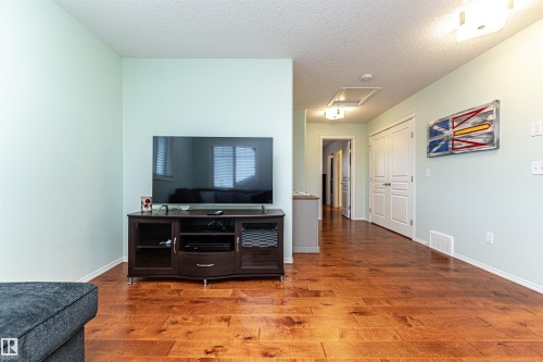 7003 174 Avenue Nw, Edmonton, AB - Indoor